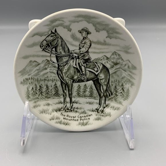 Vtg Royal Canadian Mounted Police Porcelain Trinket Plate Green Wood & Sons - Picture 1 of 8